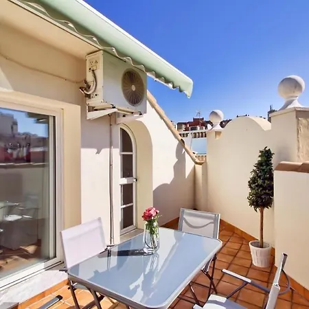 Atico Con Terraza Privada En Centro *