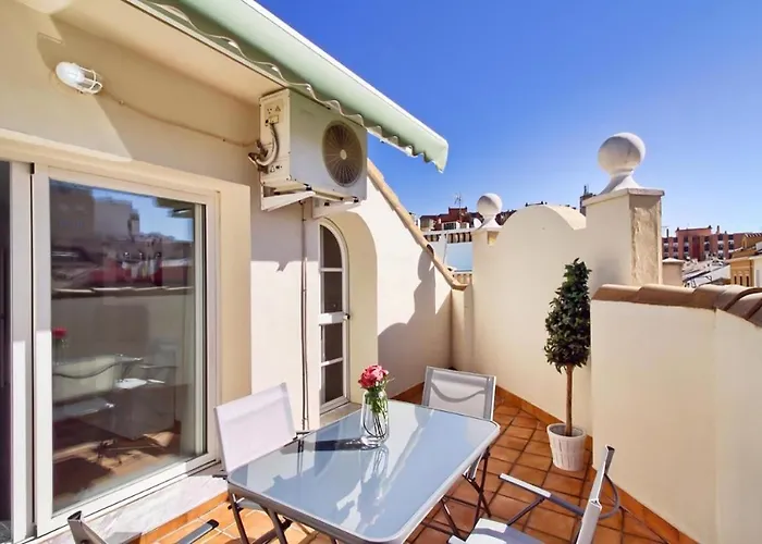 Atico Con Terraza Privada En Centro *
