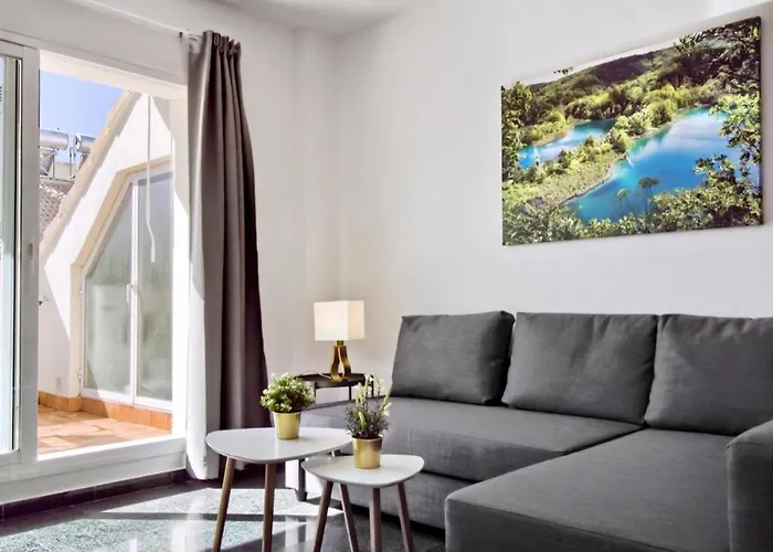 Atico Con Terraza Privada En Centro Málaga